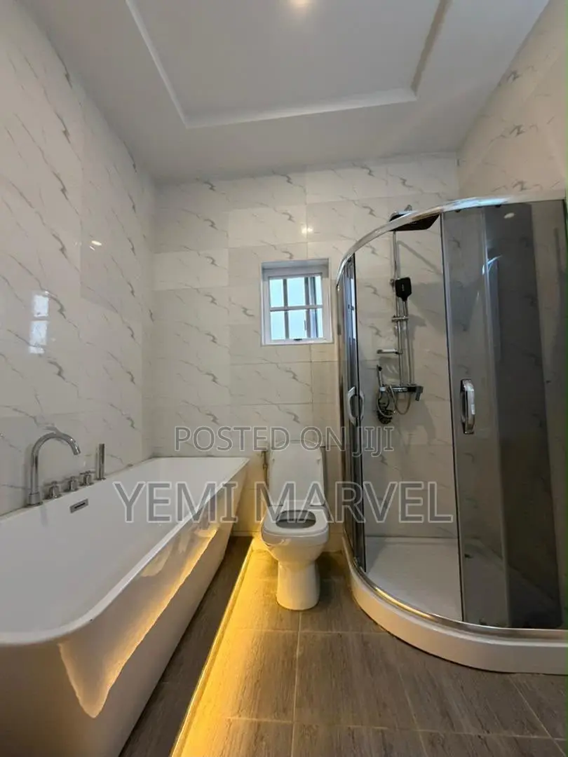 4bdrm Duplex in Sijuwade, Jericho for sale