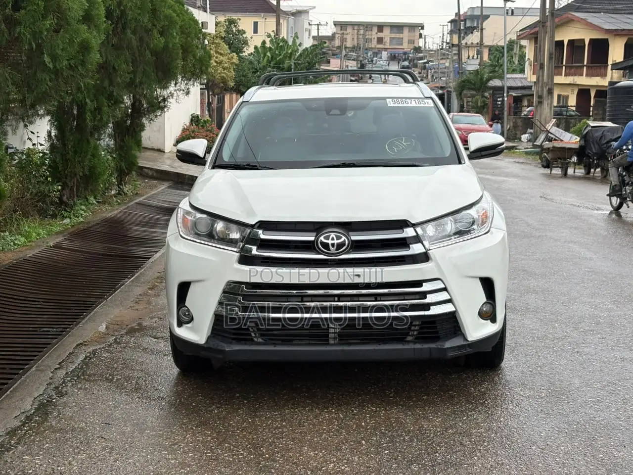 Toyota Highlander XLE 4x4 V6 (3.5L 6cyl 8A) 2018 White