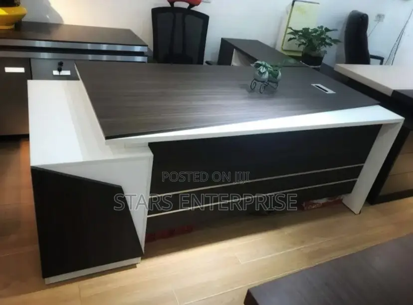 Office Table / Modern Desk.