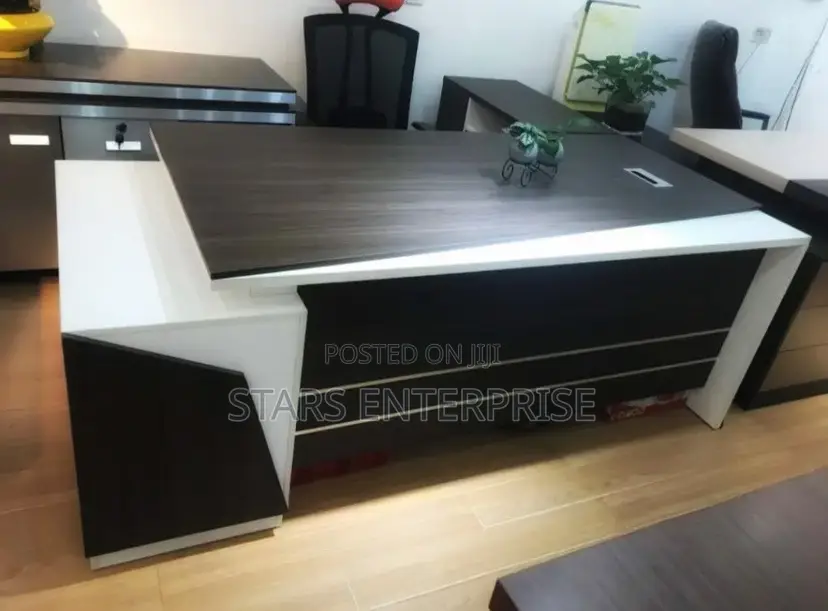 Office Table / Modern Desk.