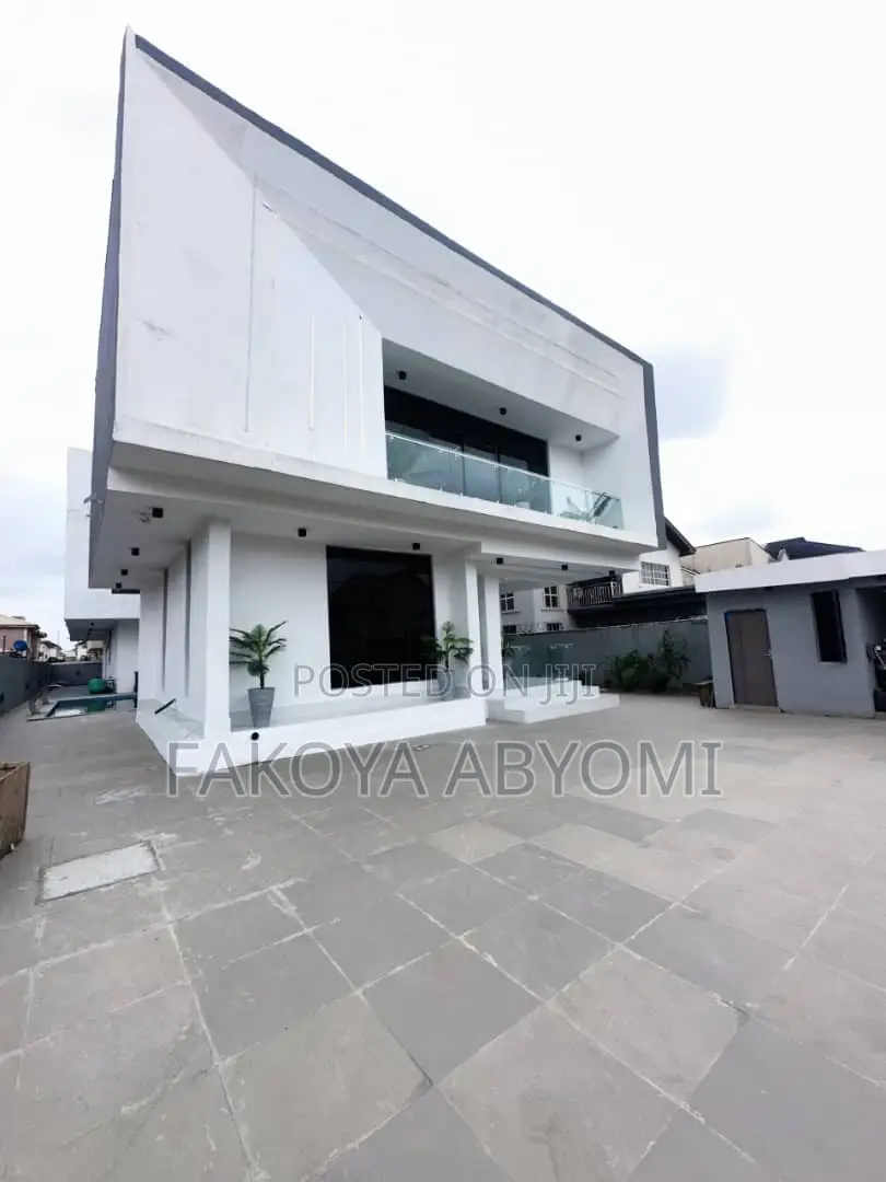 5bdrm Duplex in Vgc, Lekki Phase 2 for sale