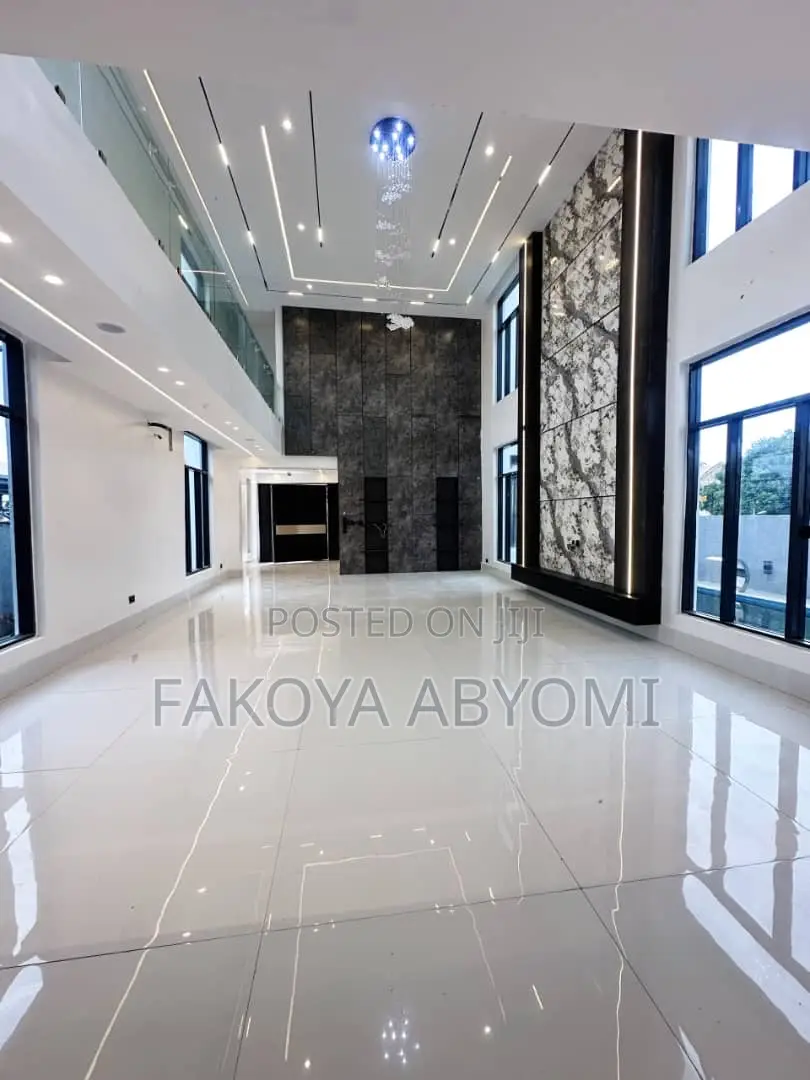 5bdrm Duplex in Vgc, Lekki Phase 2 for sale