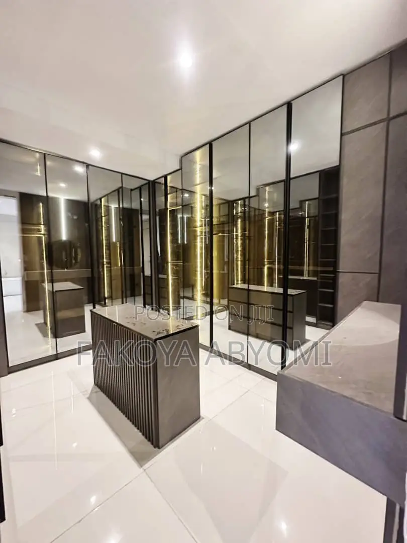 5bdrm Duplex in Vgc, Lekki Phase 2 for sale