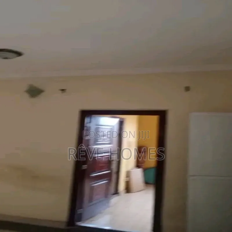 2bdrm Block of Flats in New Garage / Gbagada for rent