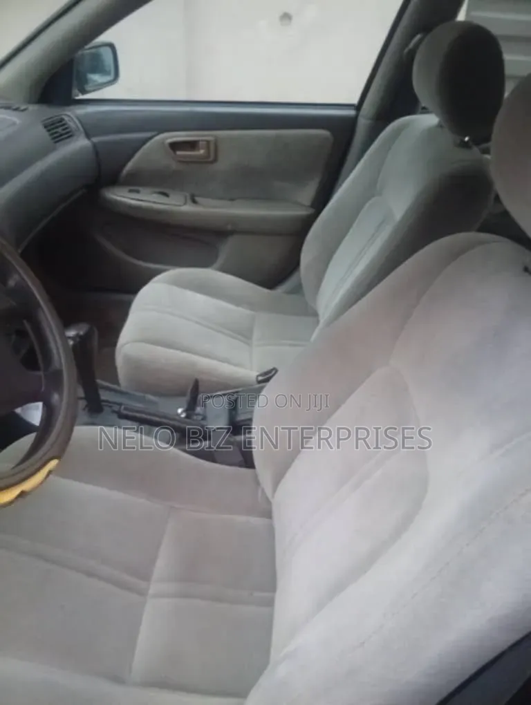Toyota Camry 2000 Gray