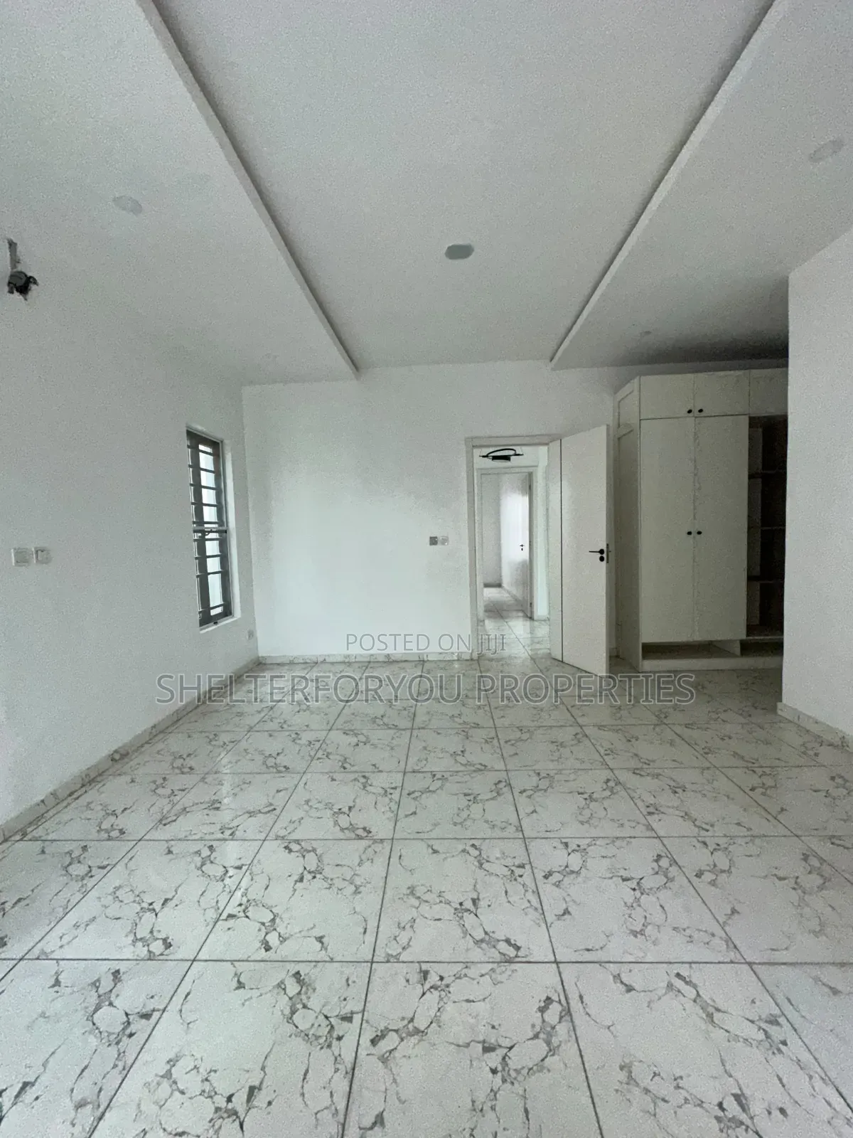 4bdrm House in Lekki Phase 1 for sale