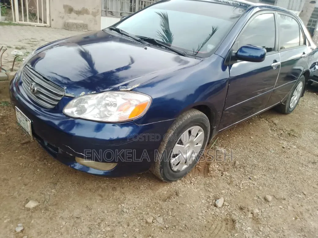 Toyota Corolla LE 2004 Blue