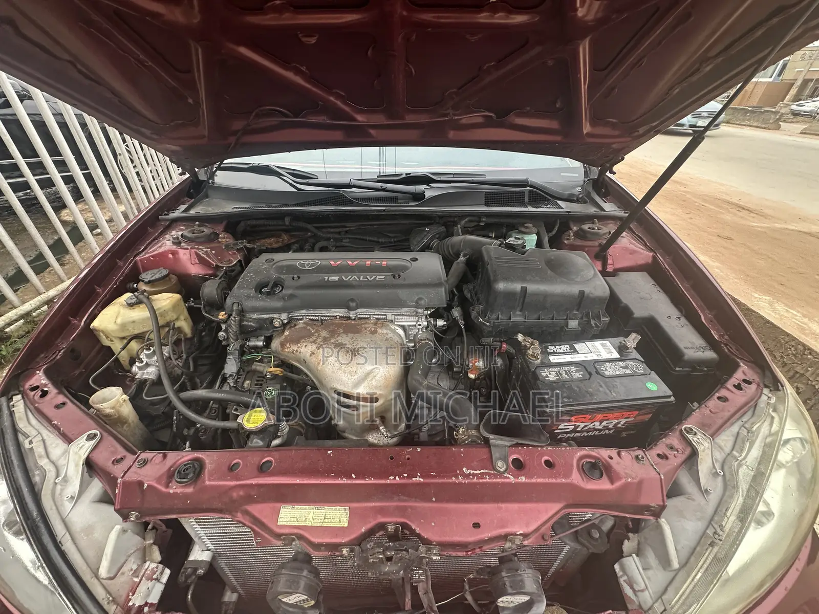 Toyota Camry LE 4dr Sedan (2.4L 4cyl 4A) 2004 Red