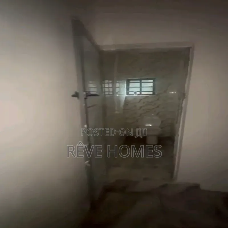 Studio Apartment in Shomolu / Shomolu for rent