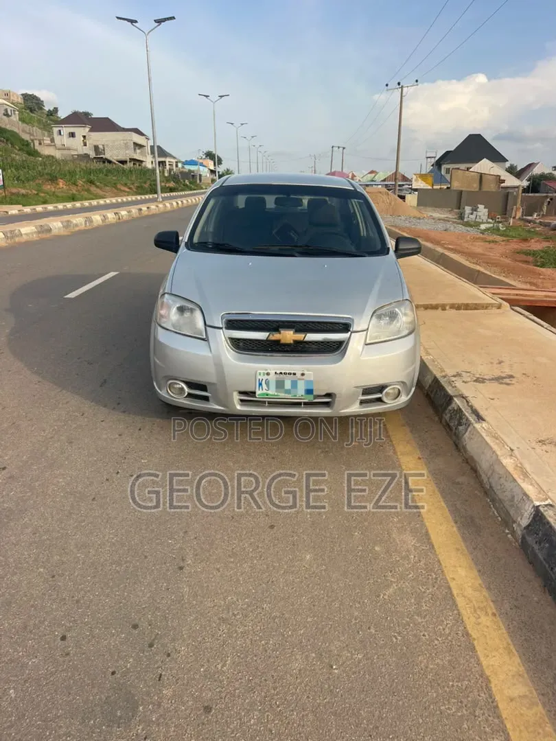 Chevrolet Aveo 2014 Silver