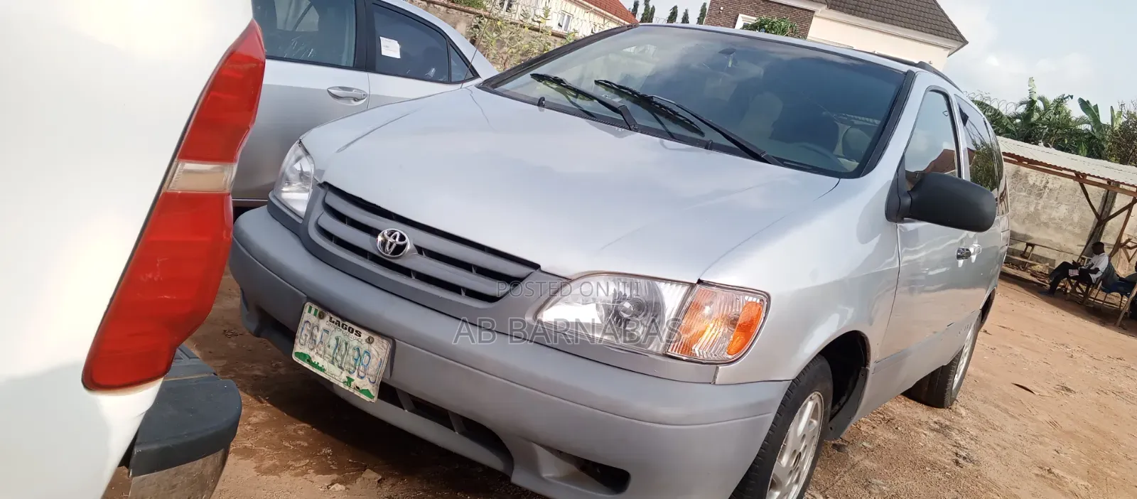 Toyota Sienna 2002 Silver
