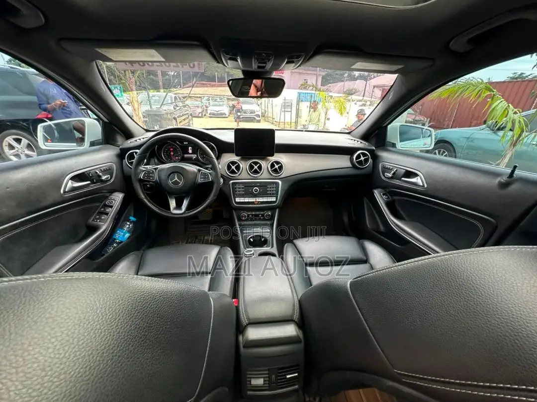 Mercedes-Benz GLA 250 2017 White