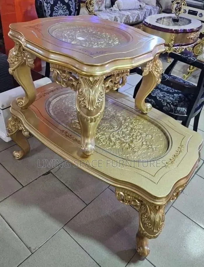 Royal Coffee Table With 2side Stools