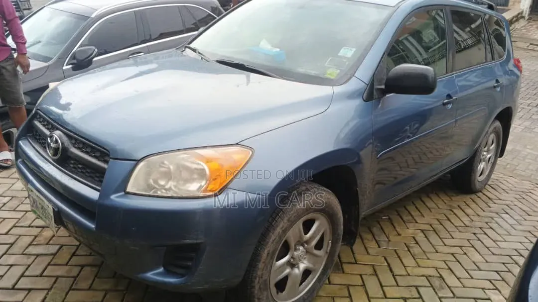 Toyota RAV4 2012 Blue