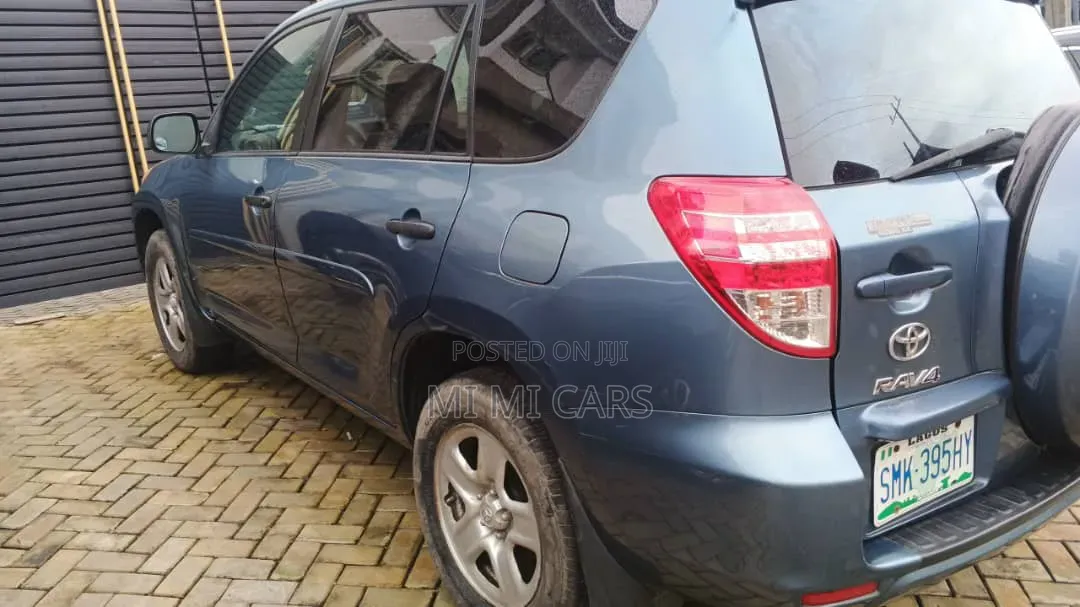 Toyota RAV4 2012 Blue