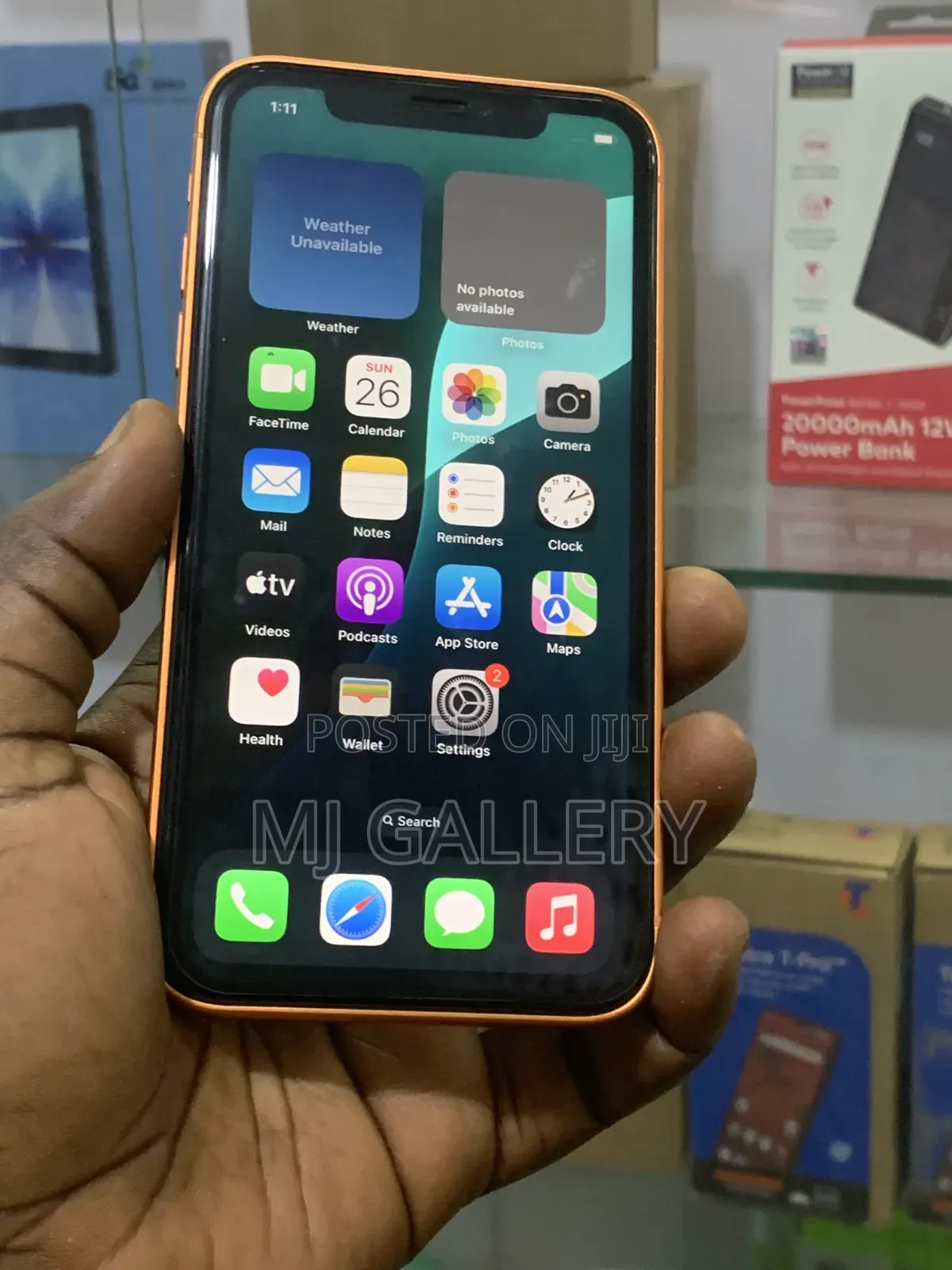 New Apple iPhone XR 128 GB Gold