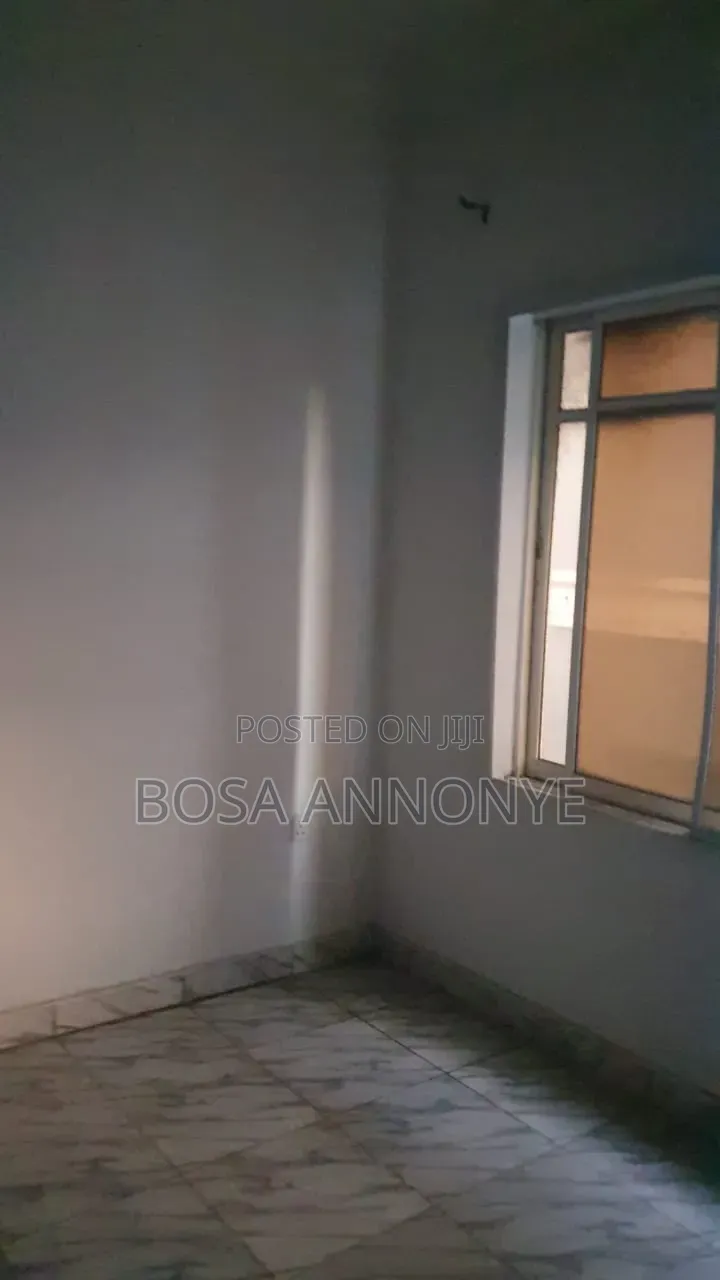 2bdrm Duplex in Lekki Phase 1 for rent
