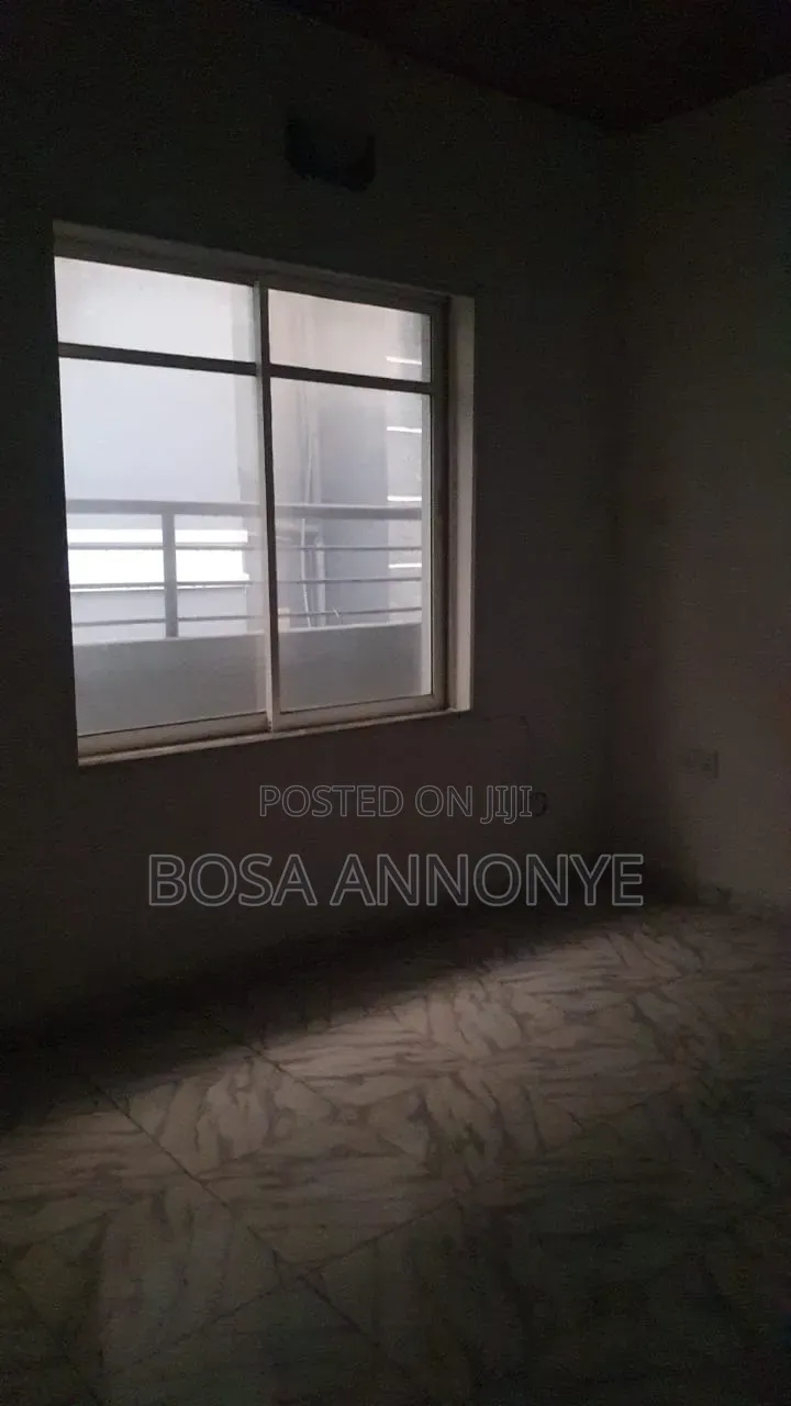 2bdrm Duplex in Lekki Phase 1 for rent