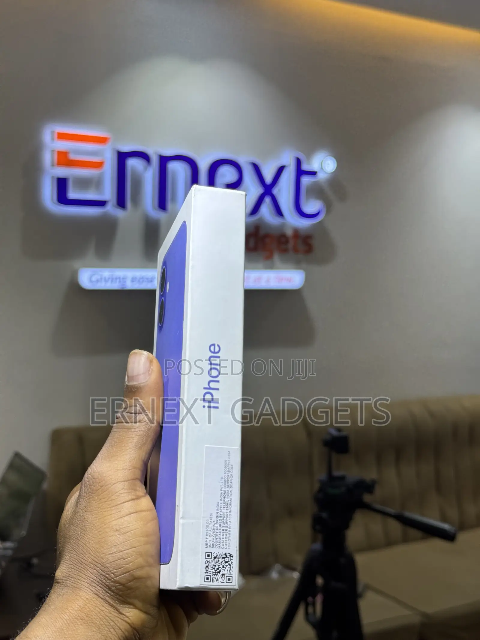 New Apple iPhone 16 256 GB Blue