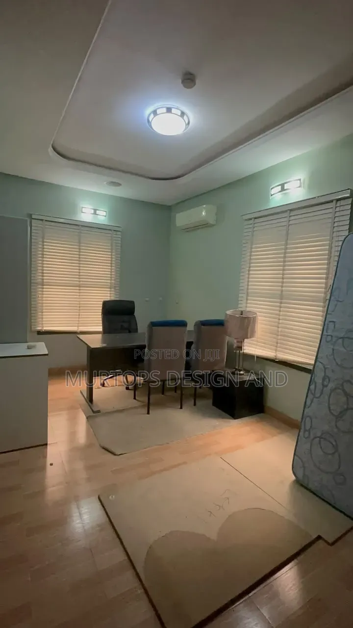 3bdrm Duplex in Chevron for rent