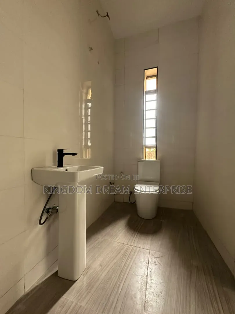 2bdrm Apartment in Lekki Scheme 2 Lagos for rent