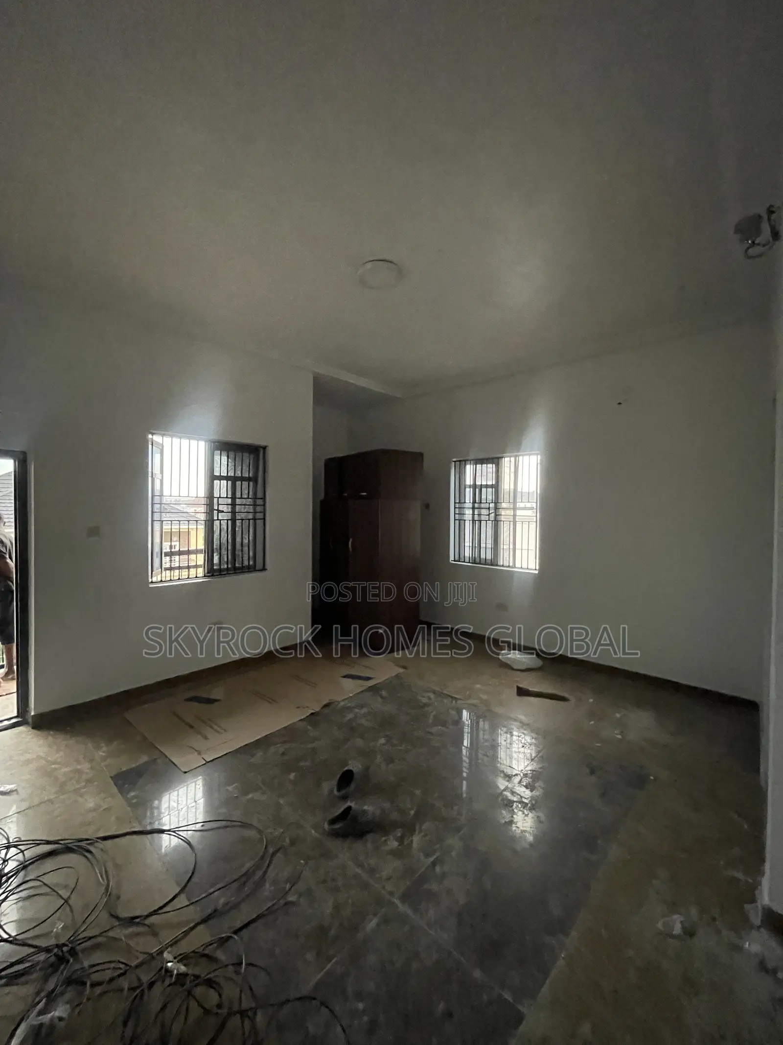 3bdrm Block of Flats in Off Lekki County for rent