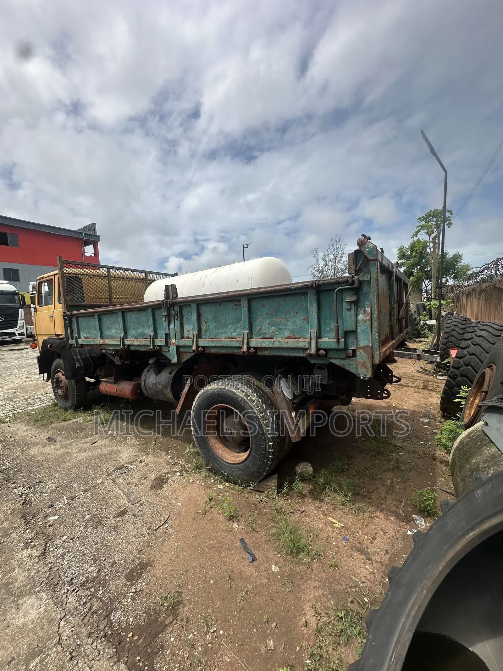 Magirus Deutz 160 Dropside Tipper – Heavy-Duty 4x2 Workhorse