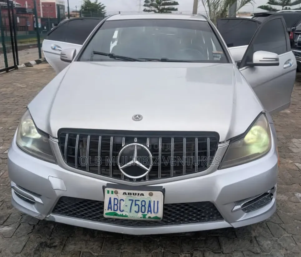 Mercedes-Benz C300 2013 Silver
