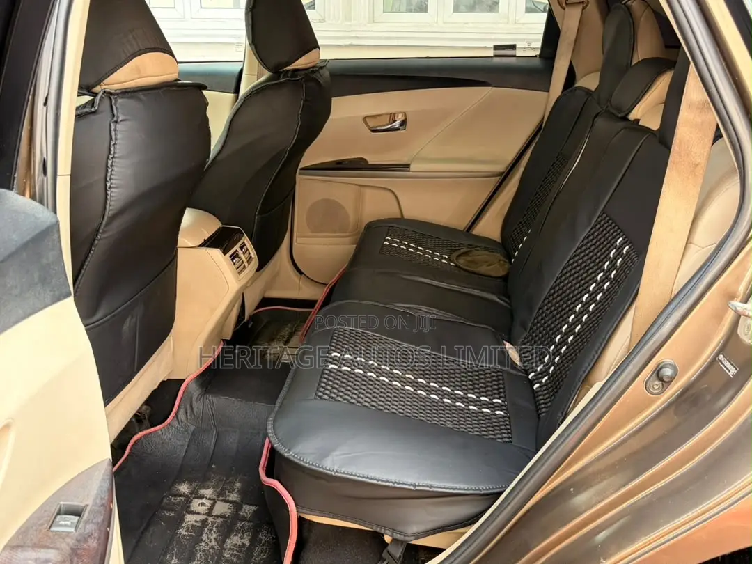 Toyota Venza 2010 Brown