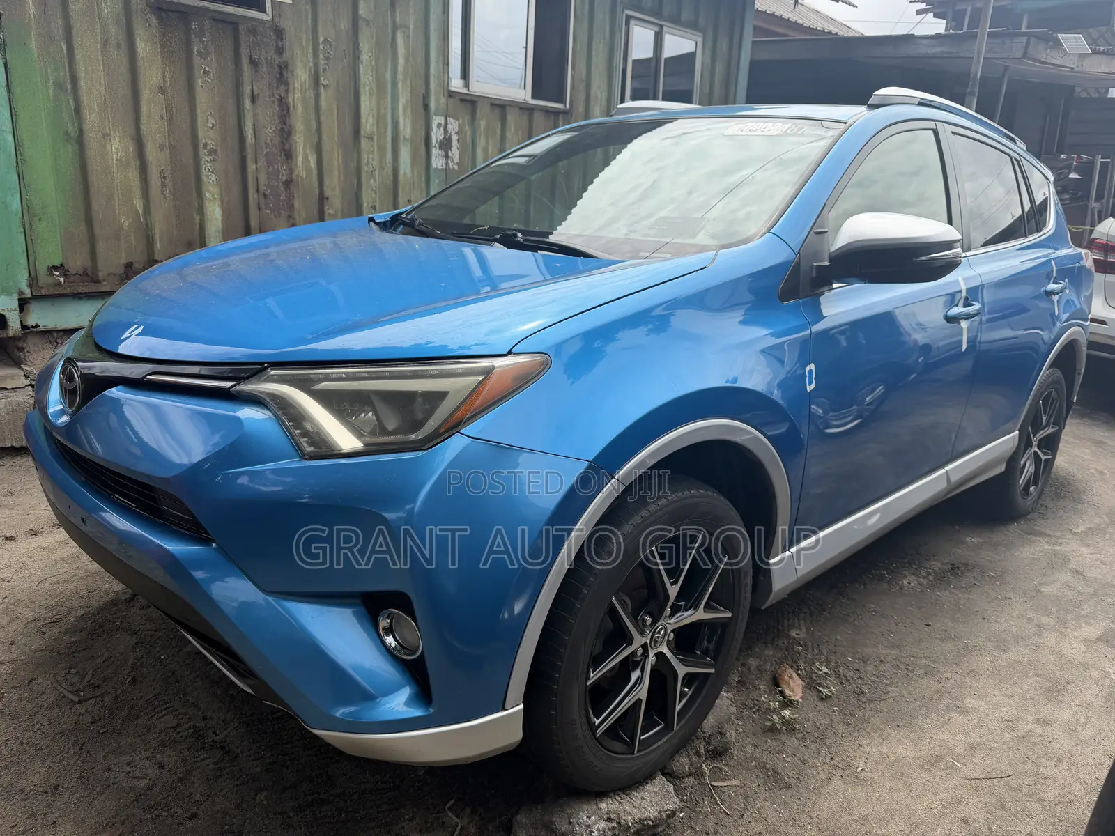 Toyota RAV4 SE AWD (2.5L 4cyl 6A) 2017 Blue