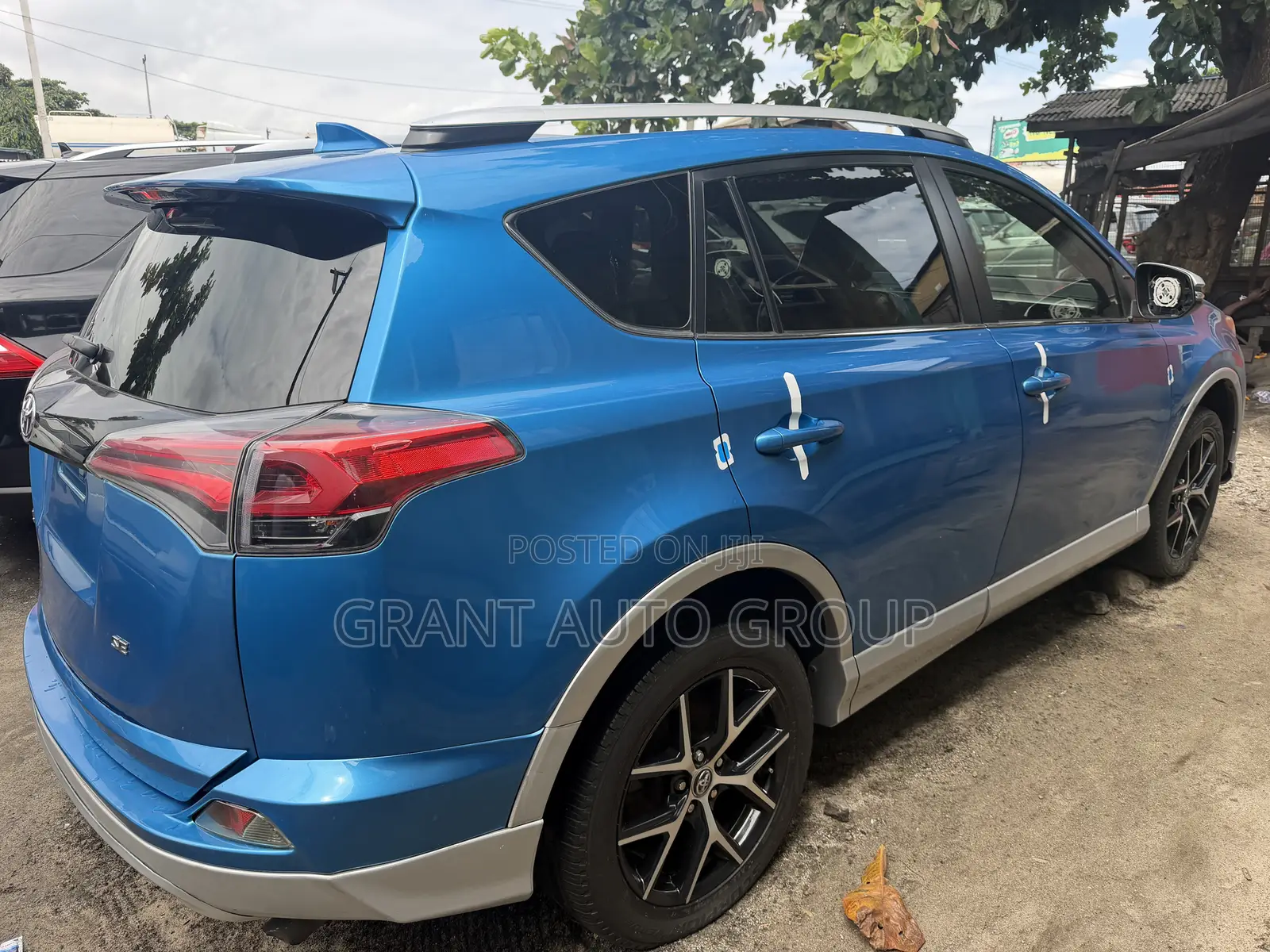 Toyota RAV4 SE AWD (2.5L 4cyl 6A) 2017 Blue