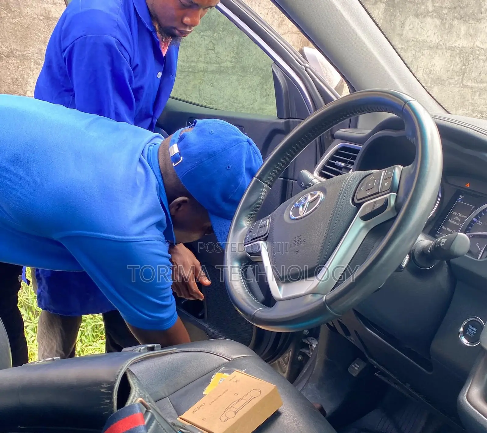 GPS Car Tracking Installation