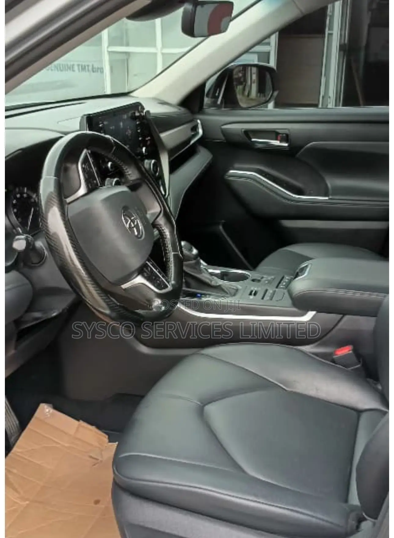 Toyota Highlander XLE 2022 Silver