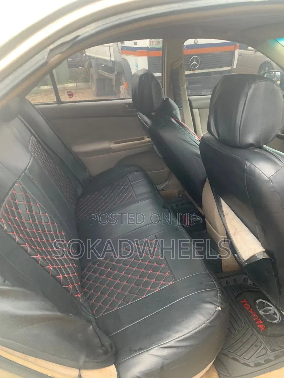 Toyota Camry 2004 Gold