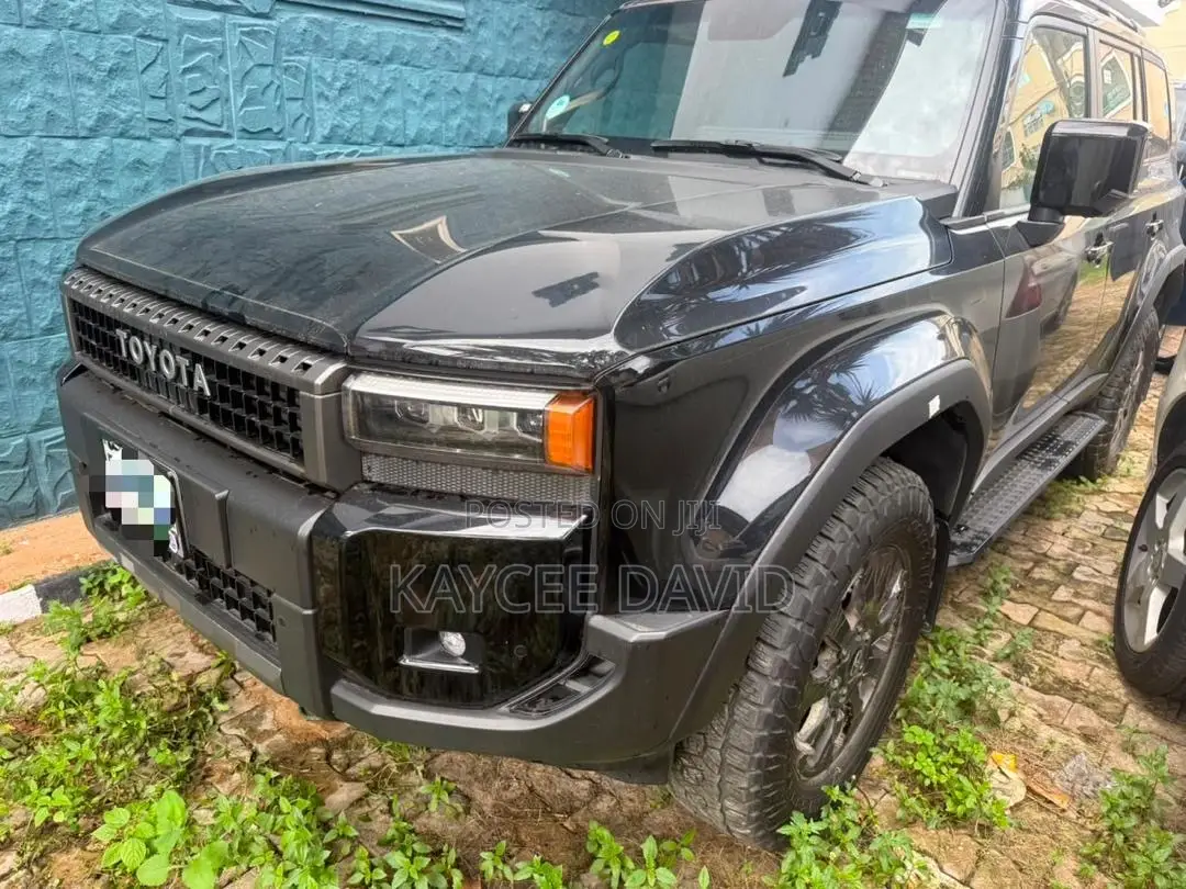Toyota Land Cruiser Prado 2.4 Petrol 2025 Black