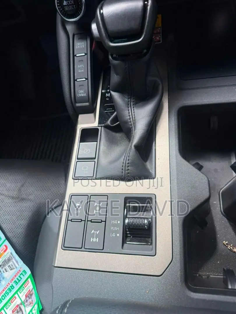 Toyota Land Cruiser Prado 2.4 Petrol 2025 Black