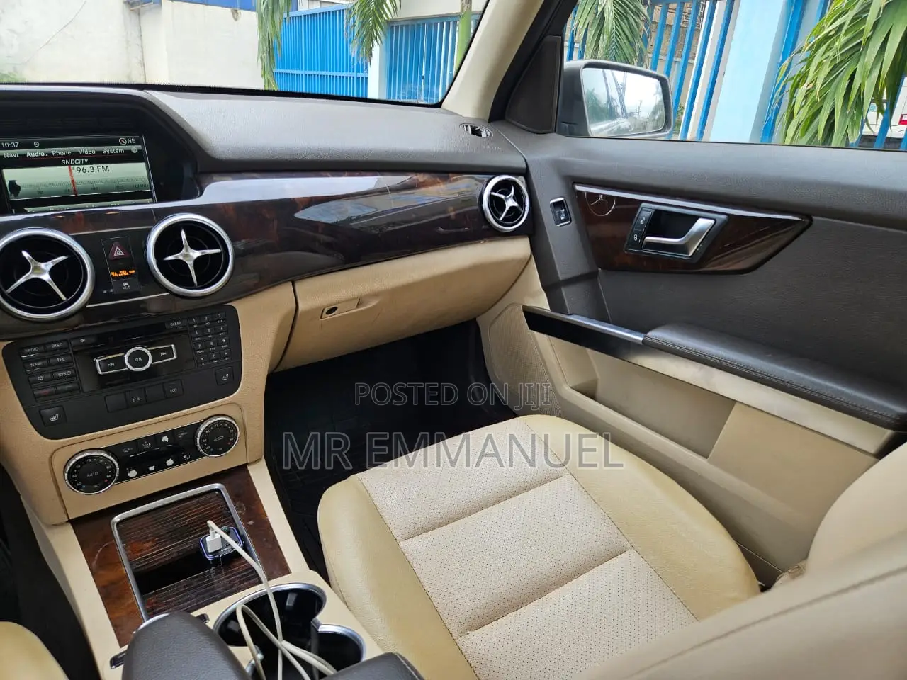 Mercedes-Benz GLK-Class 350 2014 Gold