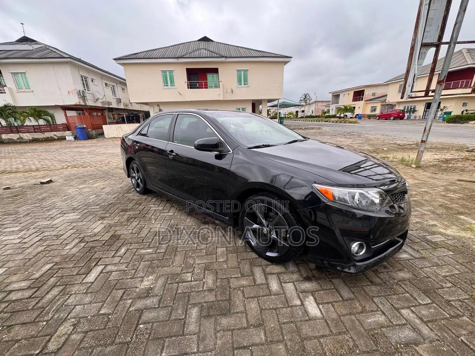 Toyota Camry SE 4dr Sedan (2.5L 4cyl 6A) 2013 Black