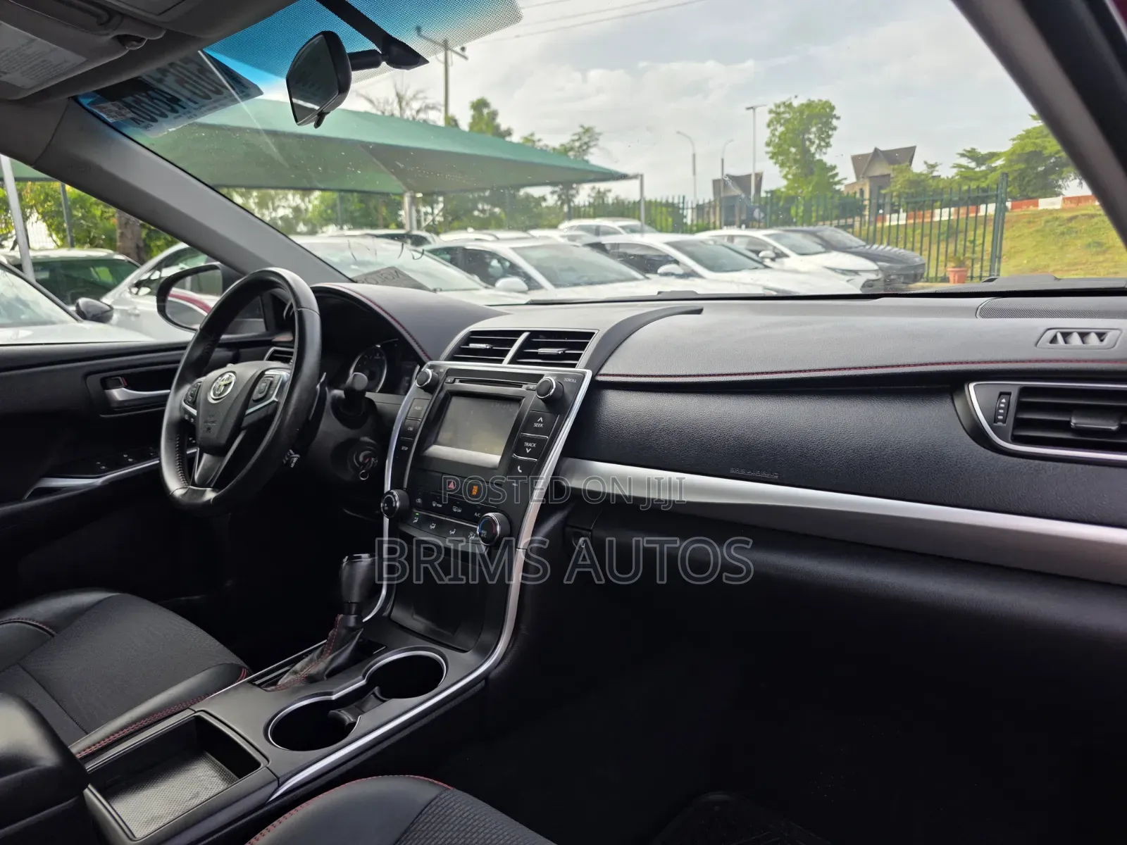 Toyota Camry 2017 Maroon