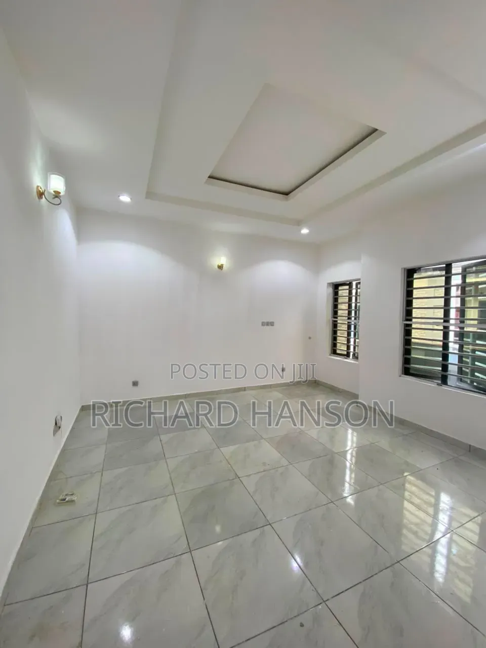 1bdrm Shared Apartment in Secured/Serviced, Chevron for rent