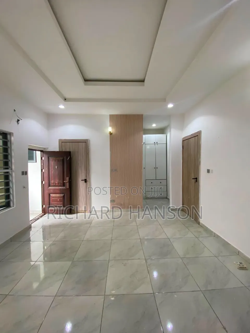 1bdrm Shared Apartment in Secured/Serviced, Chevron for rent