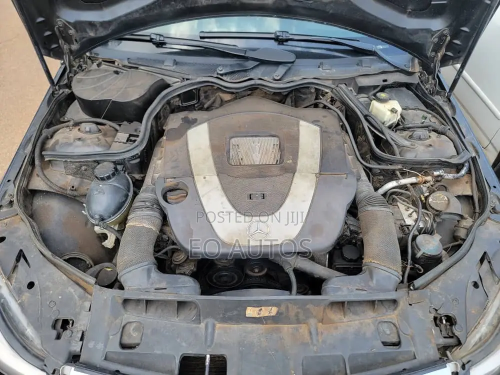 Mercedes-Benz C300 2012 Black