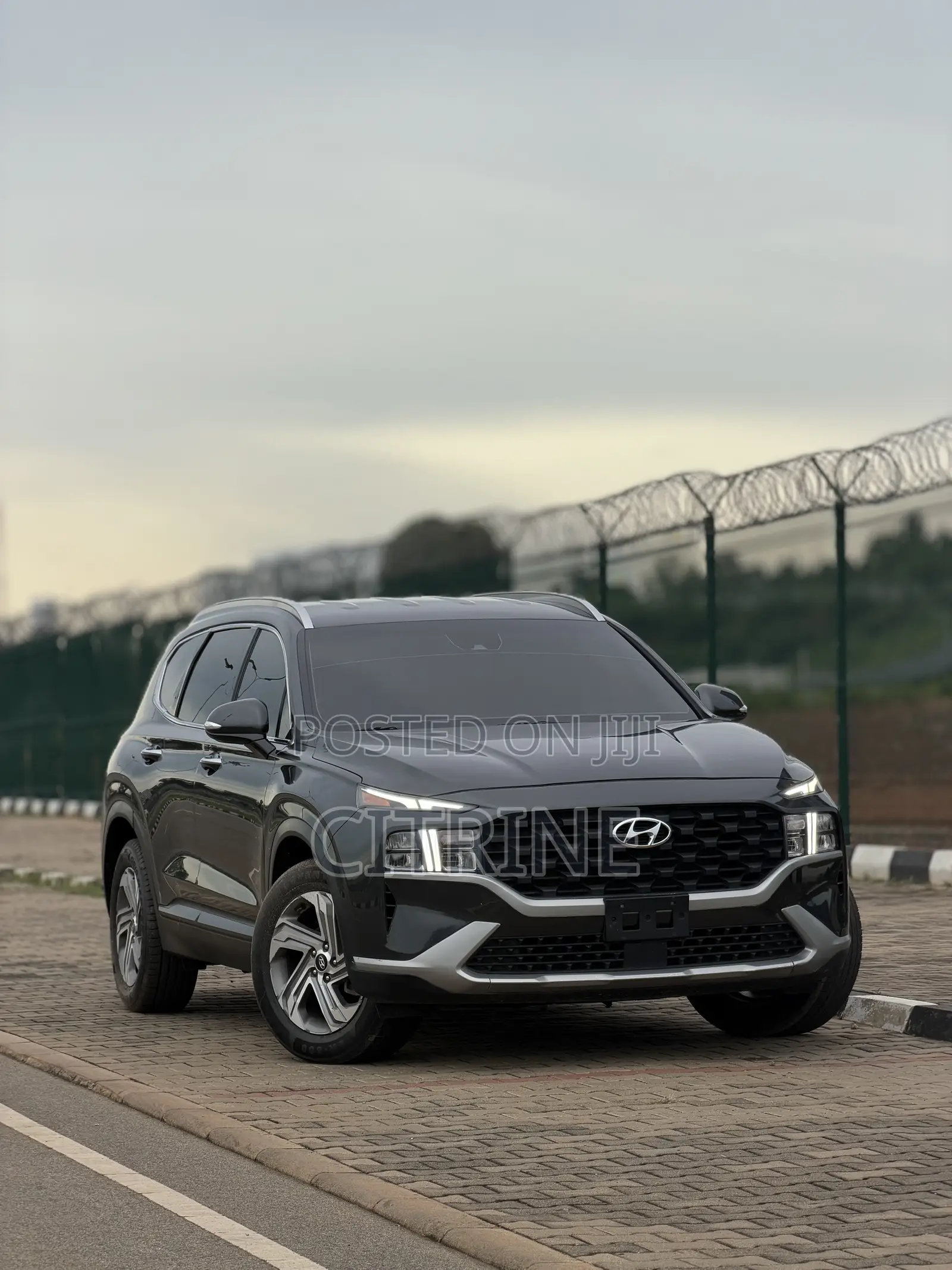 Hyundai Santa Fe SEL 2023 Black