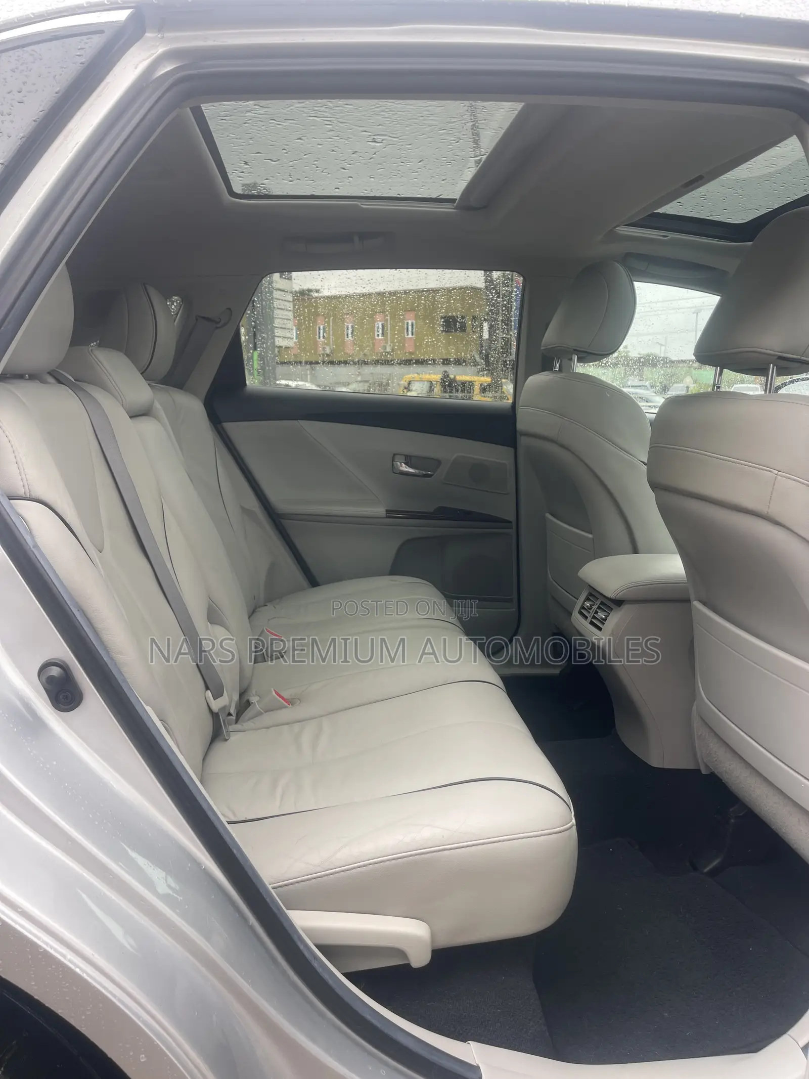Toyota Venza V6 AWD 2012 Silver