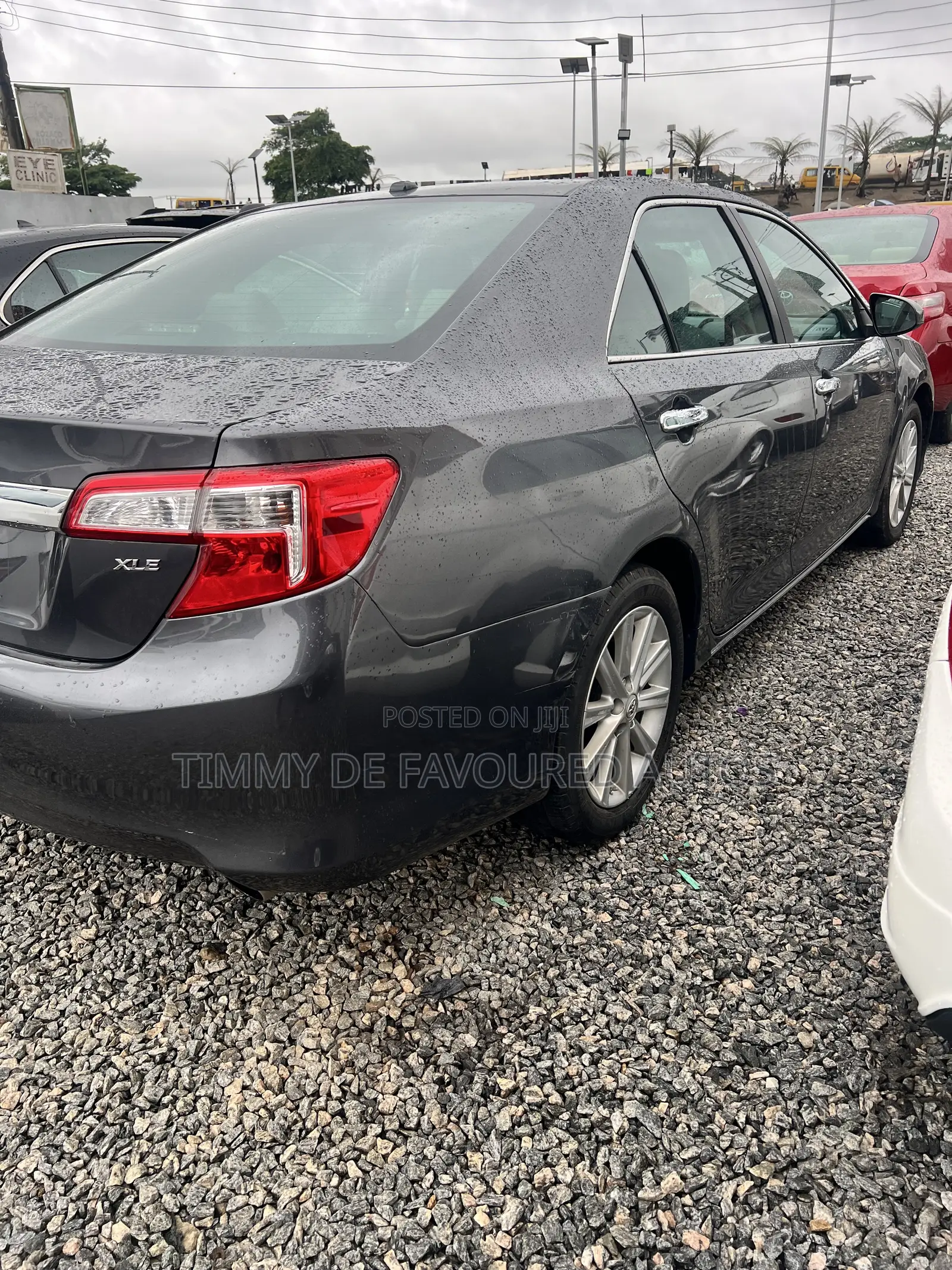 Toyota Camry XLE 4dr Sedan (2.5L 4cyl 6A) 2012 Gray