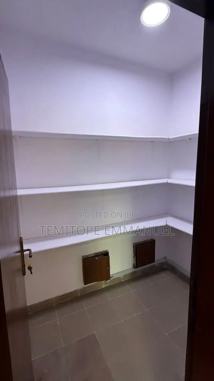 Furnished 3bdrm Apartment in Old Ikoyi for rent