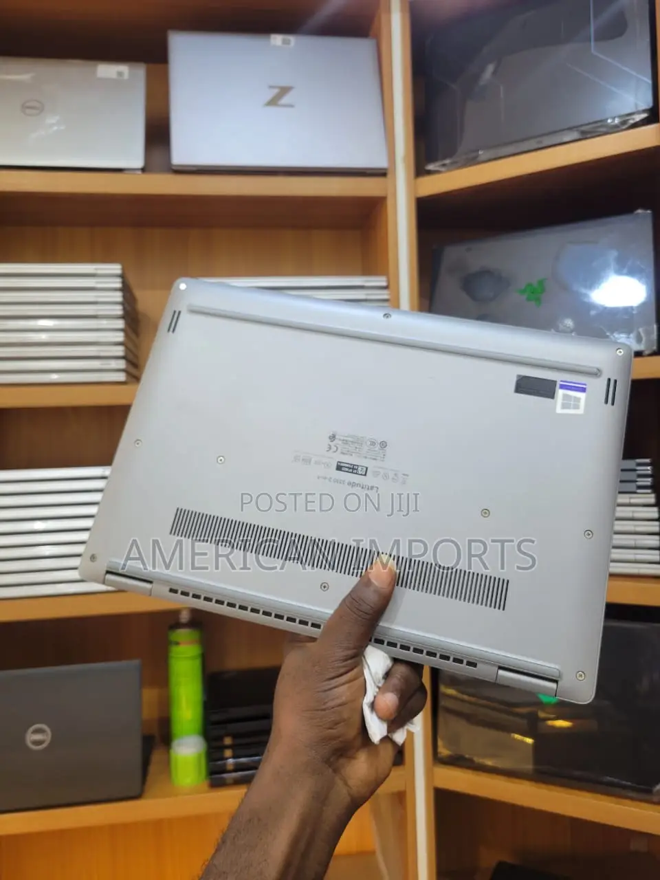 Laptop Dell Latitude 3310 2-in-1 8GB Intel Core i5 SSD 256GB