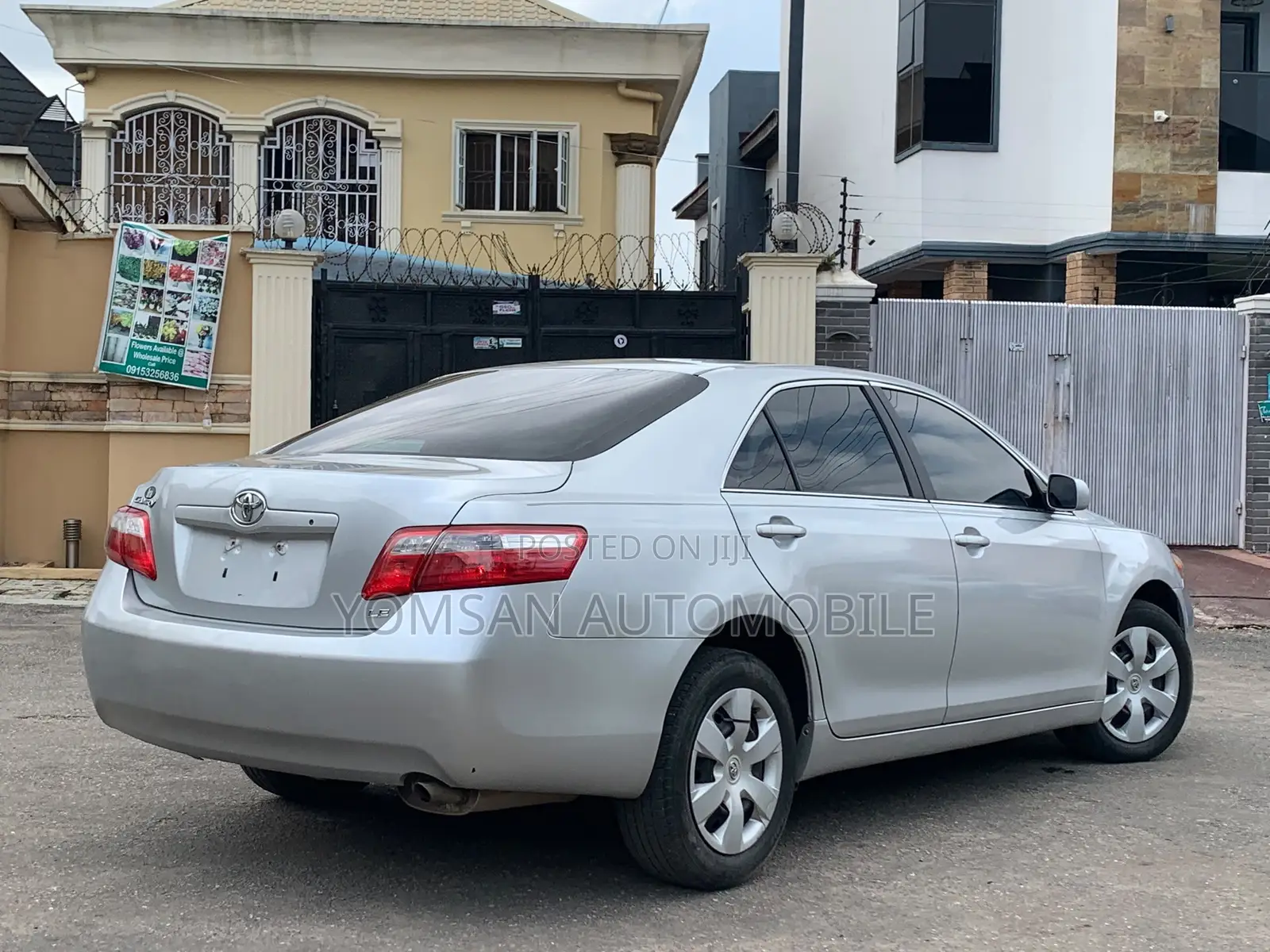 Toyota Camry LE 4dr Sedan (2.4L 4cyl 5A) 2009 Silver