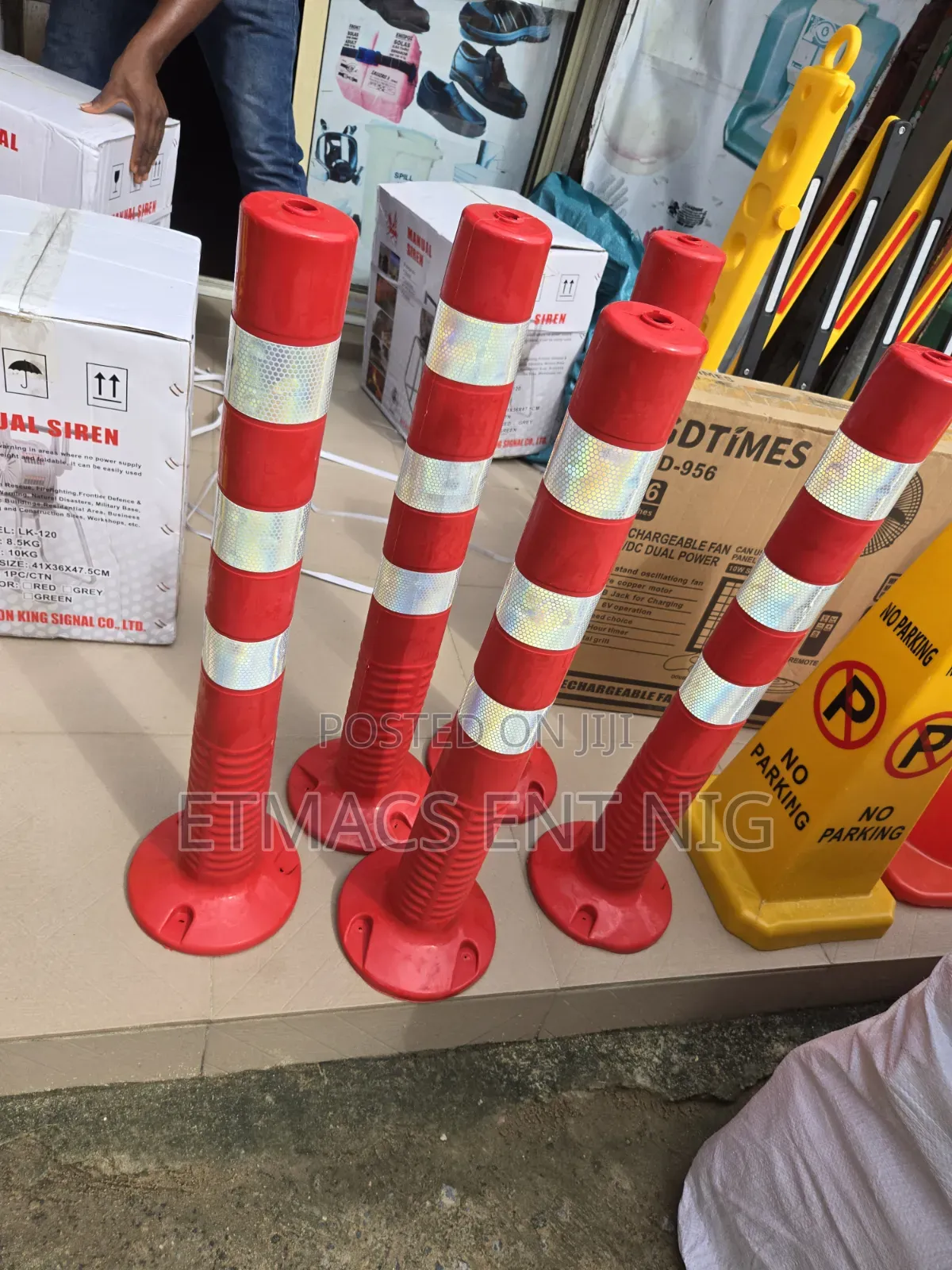 Traffic Delineators