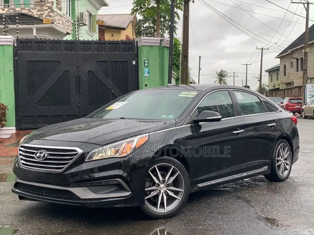 Hyundai Sonata Sport 4dr Sedan (2.4L 4cyl 6A) 2015 Black